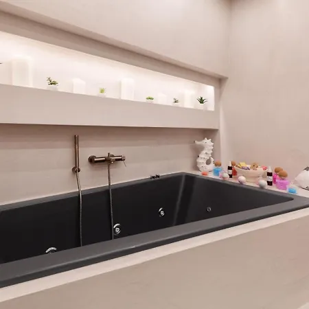 Apartment Caldera Close To The Port, Airport & Athens *