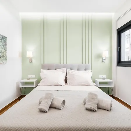 Caldera Close To The Port, Airport & Athens *